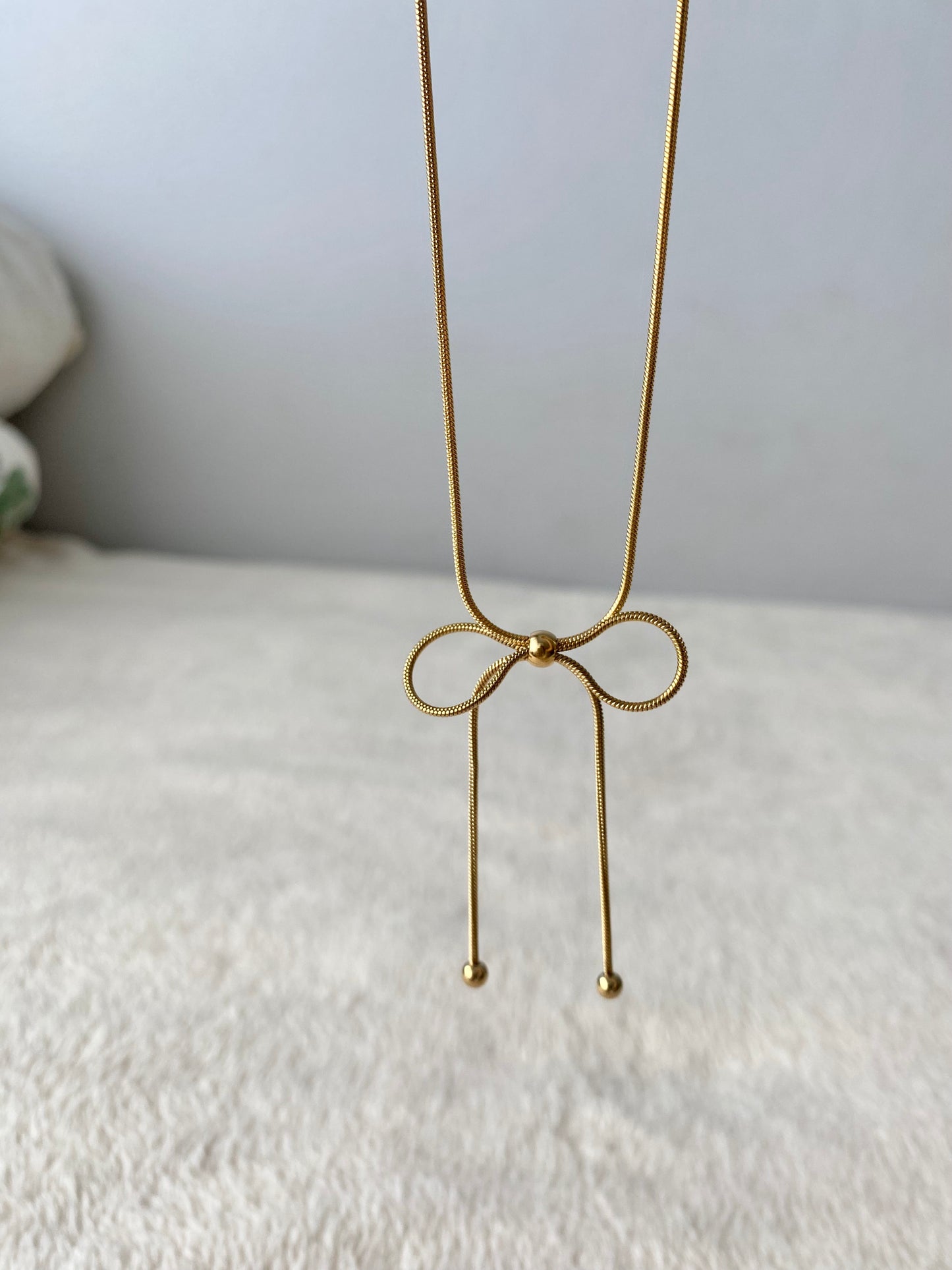 Gold Bow Necklace